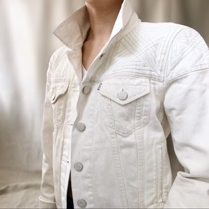 Levi’s white denim jacket size XS